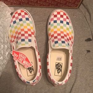 Vans slip on rainbow checkered !